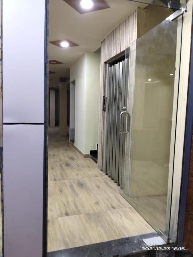 Hotel Sai Santosh Shirdi Buitenkant foto